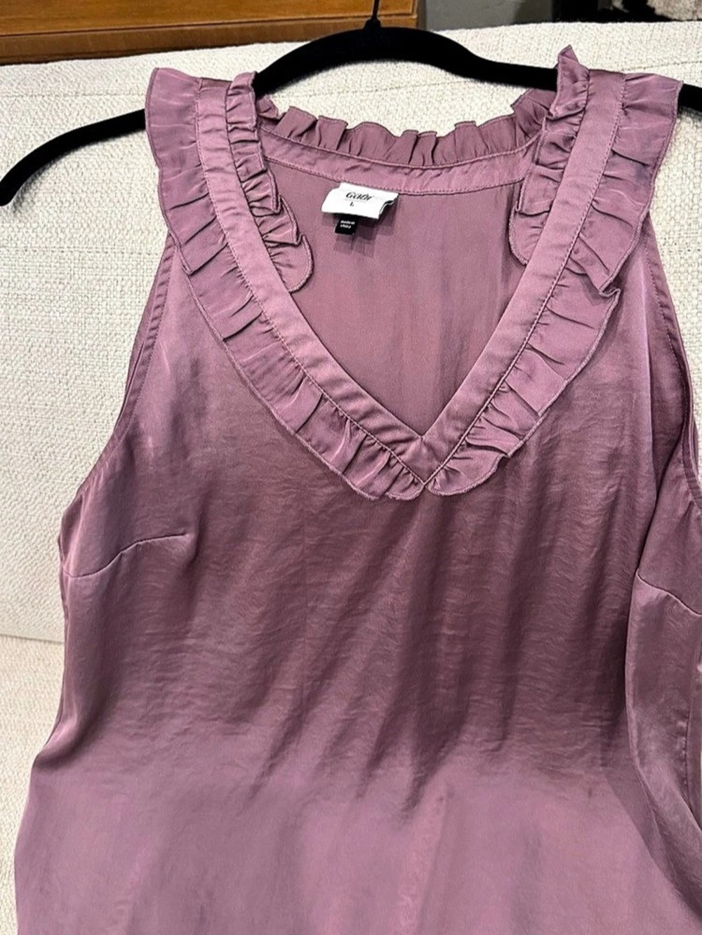 CAbi Ruffle Neck Tank Top in Dark Lavender Large Like New